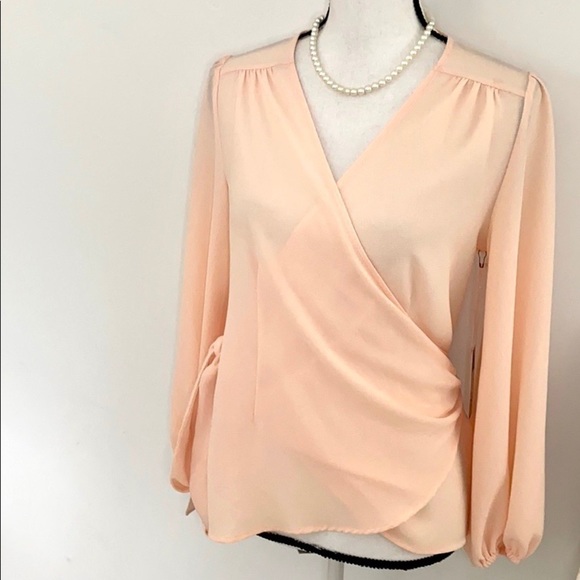 NWT Chelsea28 Wrap Top in Crepe Blush Sz S - Picture 5 of 12
